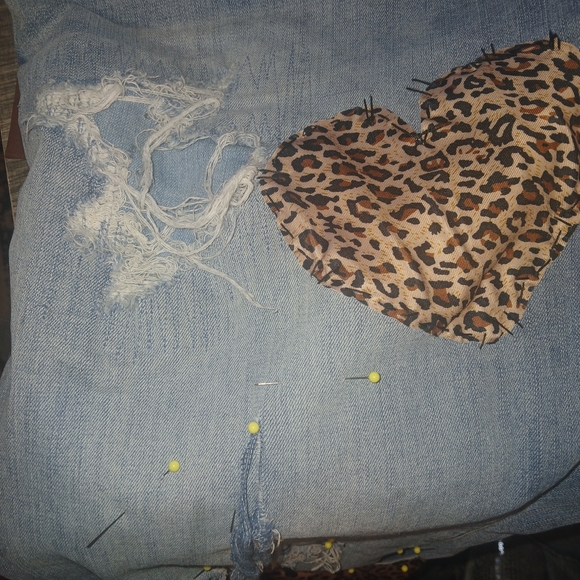 Torrid 20R Women's Flare Jeans with Heart and Leopard Patches - Picture 9 of 9